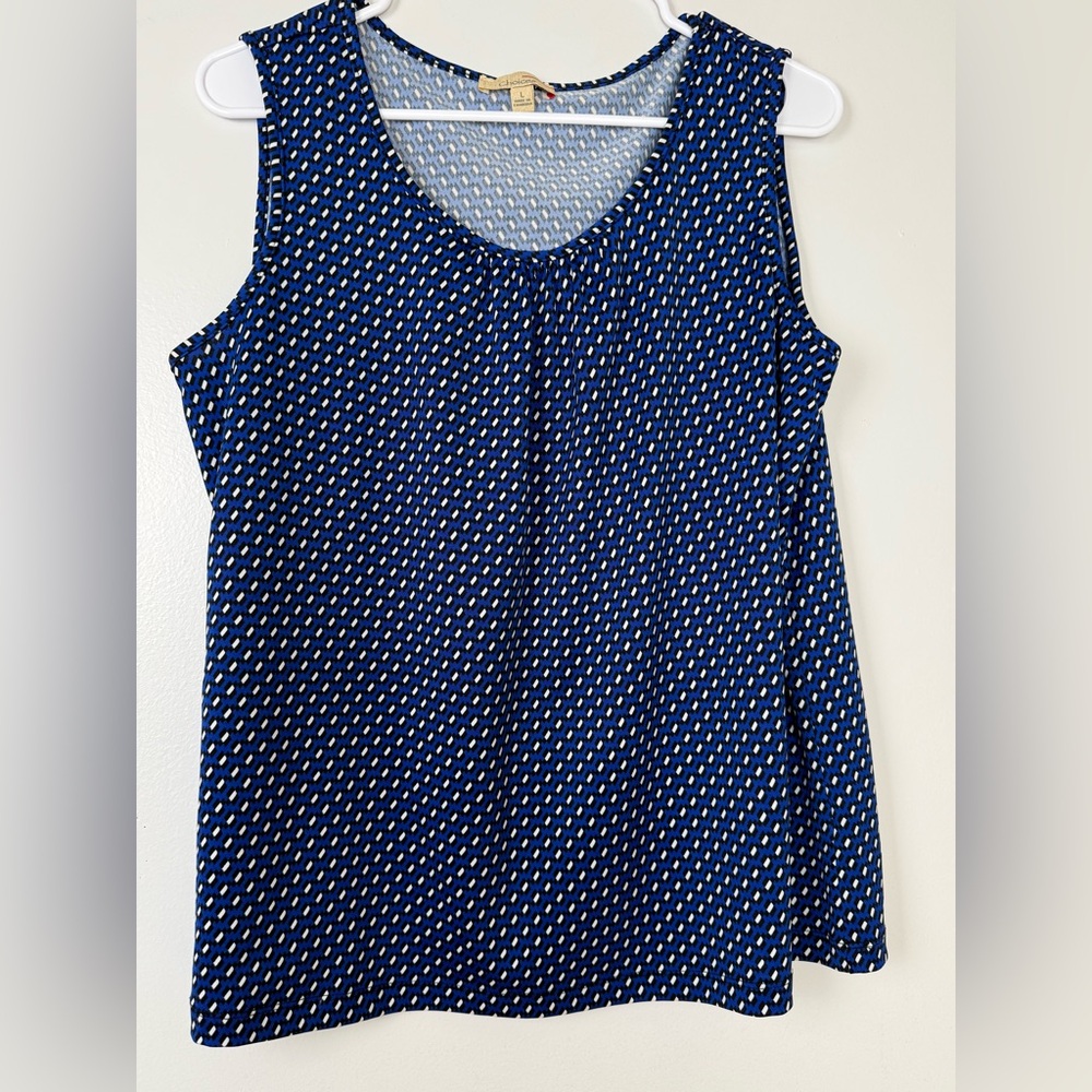 Choices Blue and White Geometric Sleeveless Top